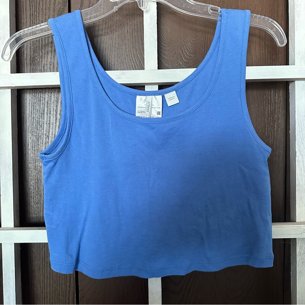 Blue Only crop tank top size women’s large
